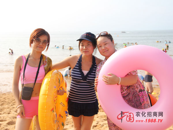 海邊盡情歡樂!
