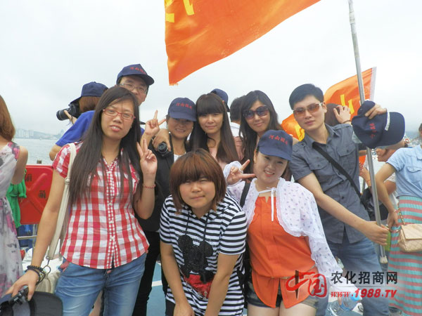 次坐船有點(diǎn)小興奮