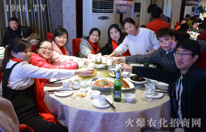 火爆助成長,火爆當(dāng)自強(qiáng)