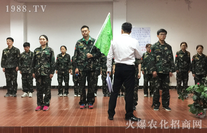 沒(méi)有比腳更長(zhǎng)的路,堅(jiān)持就是勝利