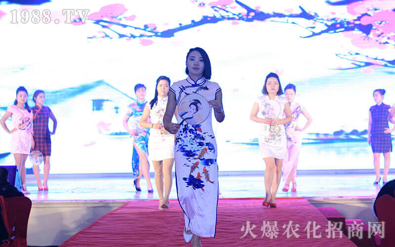 感恩火爆,與我同行