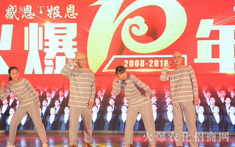 在陽(yáng)光里,磨就一個(gè)自己